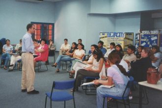 American School of Asunción José manuel Bautista curso sobre metodología docente innovadora