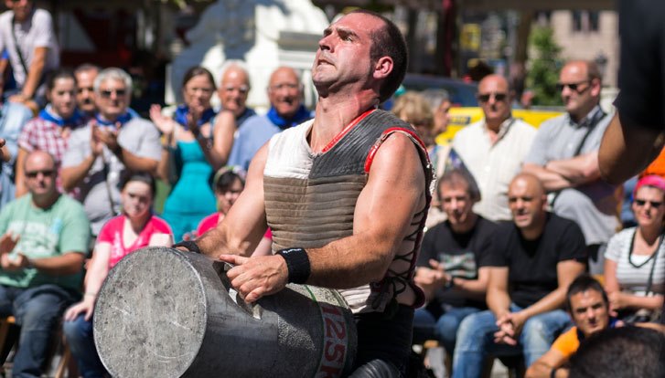herri kirolak stone lifting deportes vascos esfuerzo
