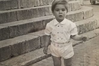 José Manuel Bautista niño en Sevilla